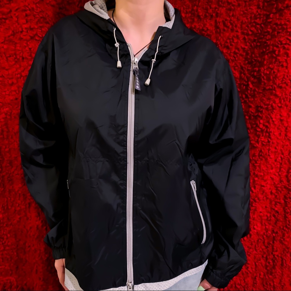 NWOT Full-Zip lightweight WaterProof Jacket Hoodie, Size Large